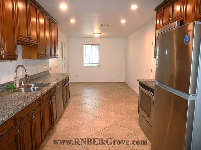 2271 E Church St — Photo 7
