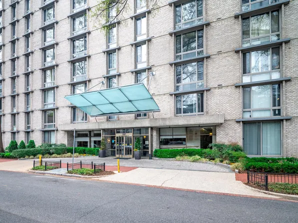 950 25th St NW APT 606, Washington, DC 20037