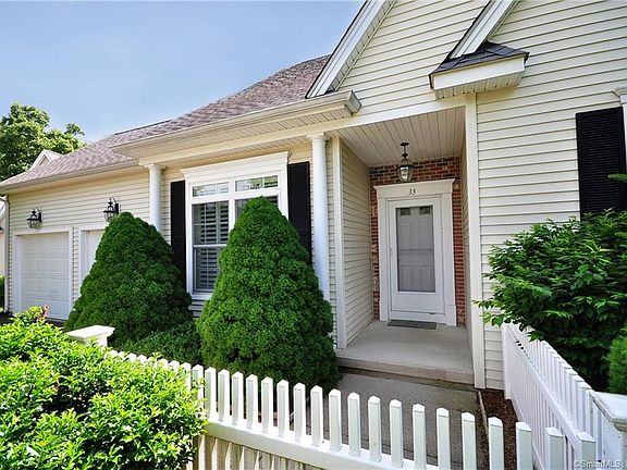 2nd image of 33 Ballymeade Ln #33