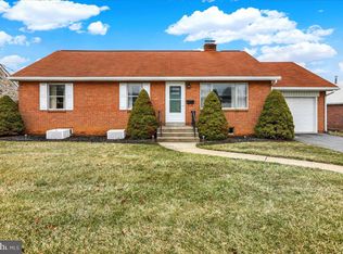 307 W Vine St, Fleetwood, PA 19522