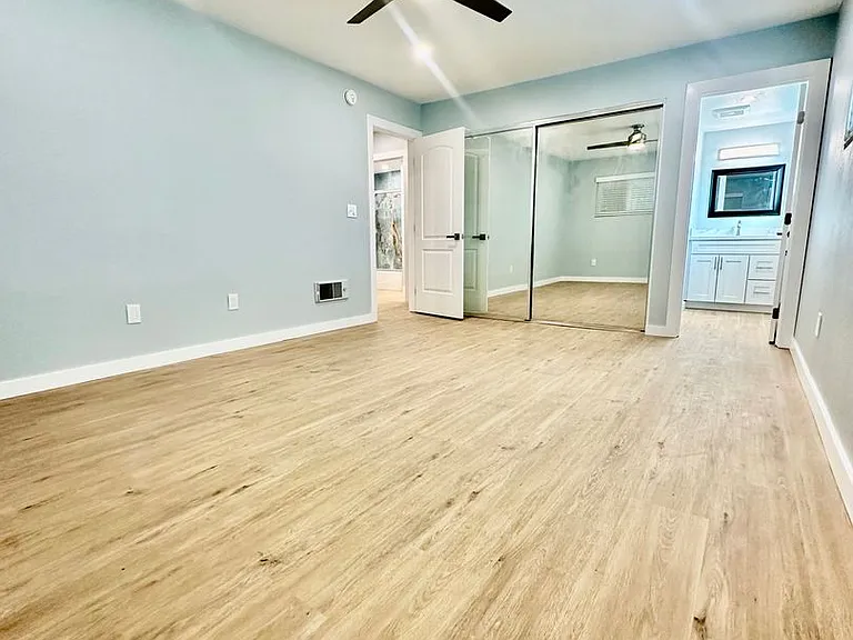 215 Euclid Avenue — Photo 30