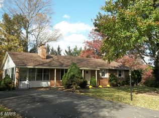 10136 Maplewood Dr, Ellicott City, MD 21042