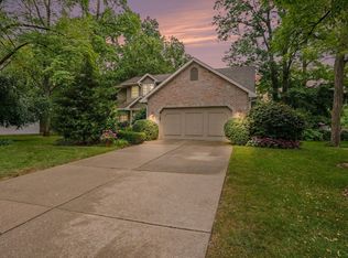 53052 Fernwood Dr, South Bend, IN 46637