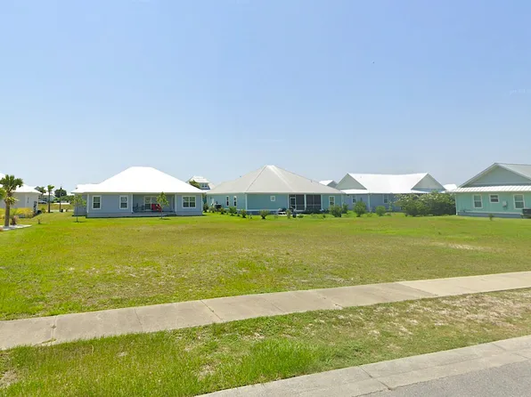 105 Saint Christopher St, Mexico Beach, FL 32456
