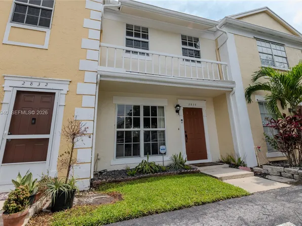 2836 S Edgehill Ln, Cooper City, FL 33026