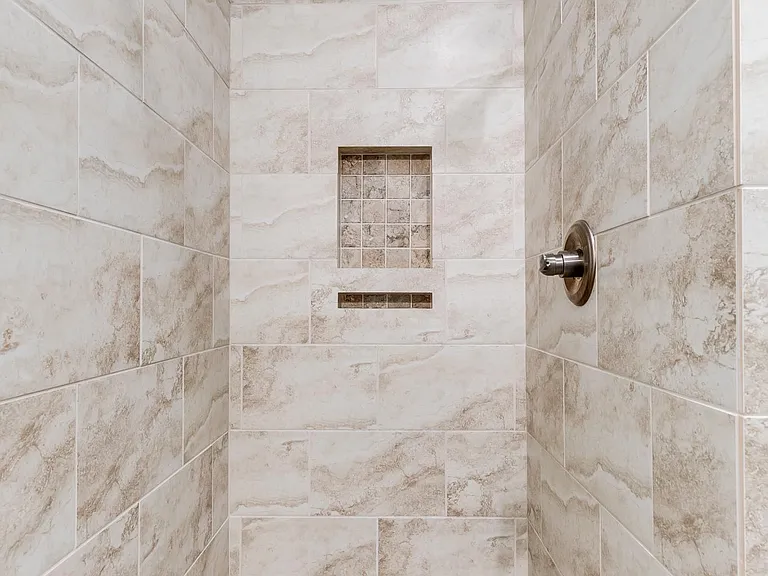 9221 Whitemont Dr — Photo 22