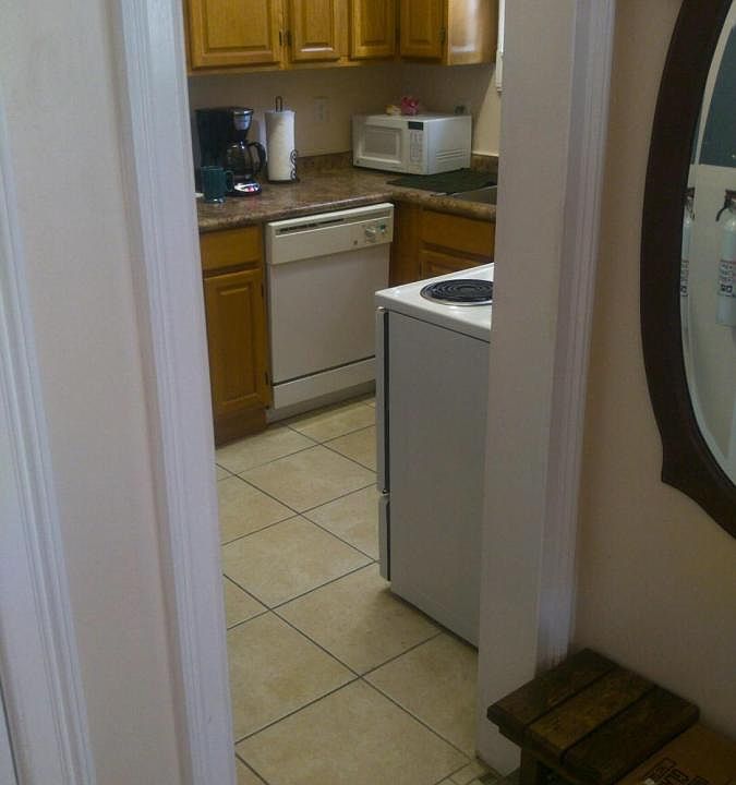 1st image of 304 W Gregory St APT 6