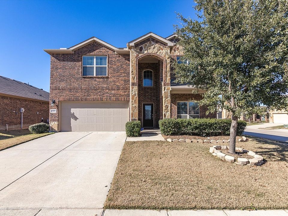1st image of 1300 Red River Dr
