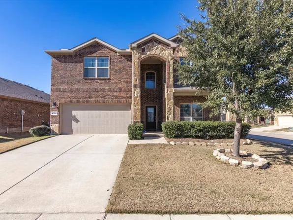 1300 Red River Dr, Aubrey, TX 76227