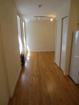 Rented by Waverly Realty Associates | media 55