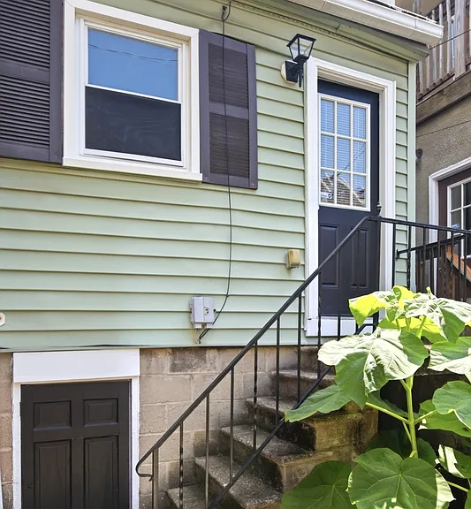1214 Marshall St — Photo 16
