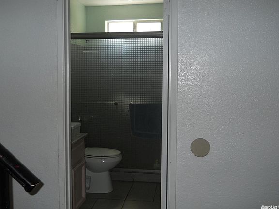 4th image of 163 Creekside Cir