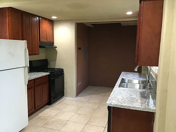 3rd image of 1431 Palo Verde Ave