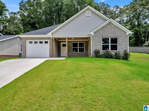 203 Jefferson Ave W, Oneonta, AL 35121