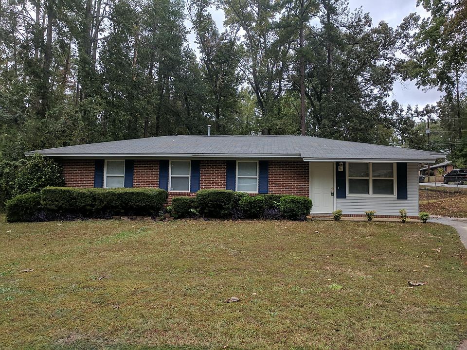 1st image of 4102 Sweetbriar Dr