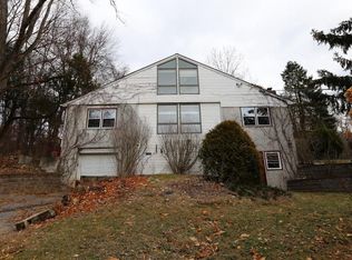 90 Shore Dr, Brewster, NY 10509