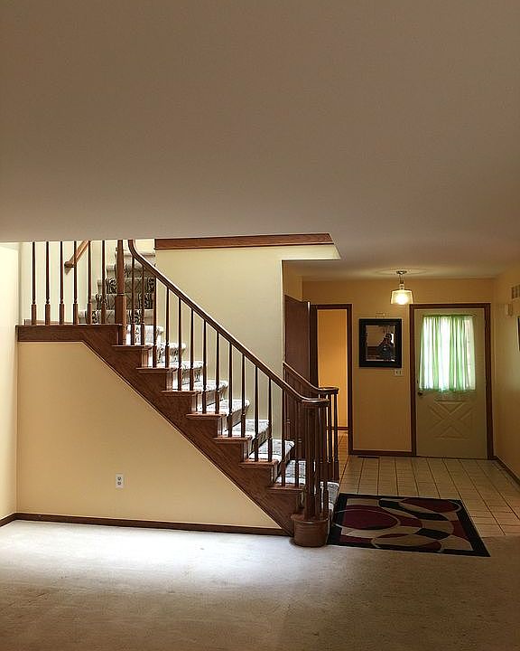 1st image of 49420 Richmond Ct