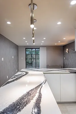 Rented by SERHANT. | media 14