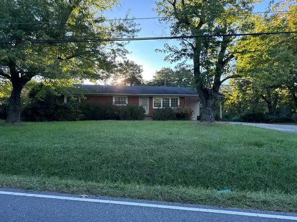 703 Hickory Chapel Rd #2705, High Pt, NC 27260