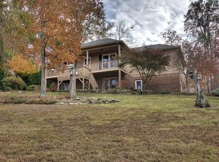 1050 Brooksview Rd, Lenoir City, TN 37772
