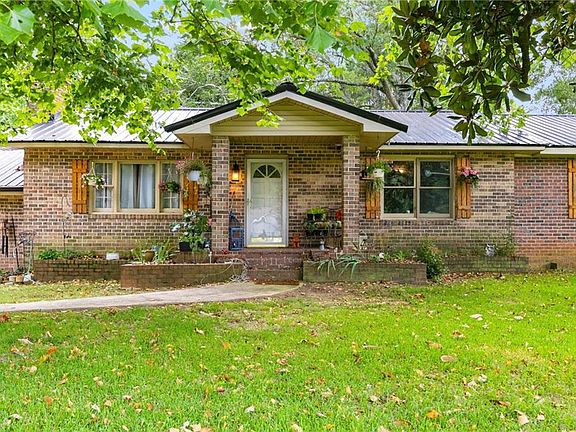 2nd image of 100 Cross Plains Hulett Rd