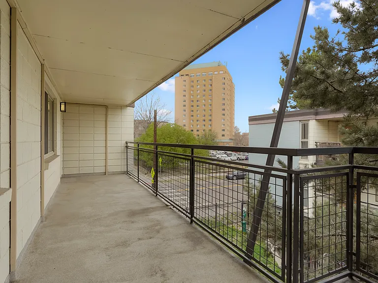 2860 W 32nd Ave — Photo 27