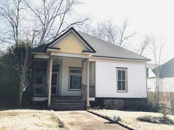 48 Smith St, Grantville, GA 30220