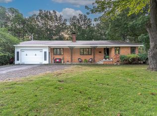 1706 Hillcrest Dr, Paragould, AR 72450