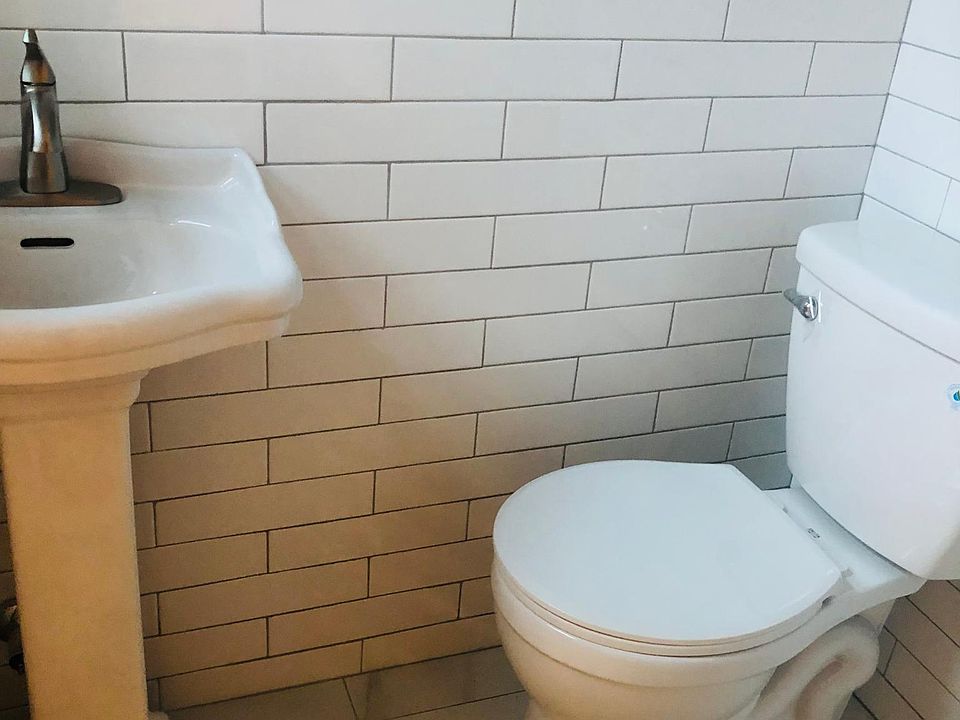 1st image of 2915 Morgan Ave #3