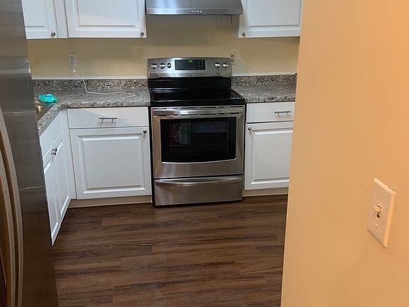 3rd image of 2701 NE 10th St #0