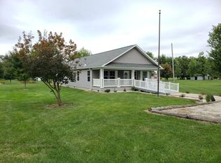 400 N Hobart St, Brook, IN 47922