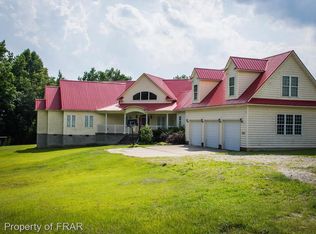 1873 Preston Rd, Maxton, NC 28364