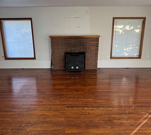 4th image of 523 Avenue D