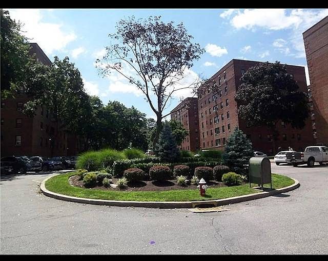 1st image of 2 Fisher Dr APT 321
