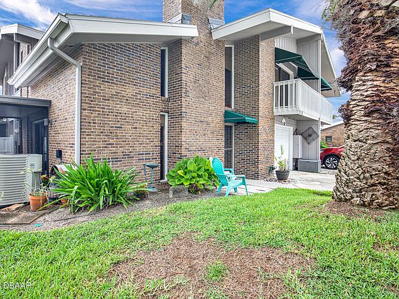 2nd image of 113 Lagoon Ct