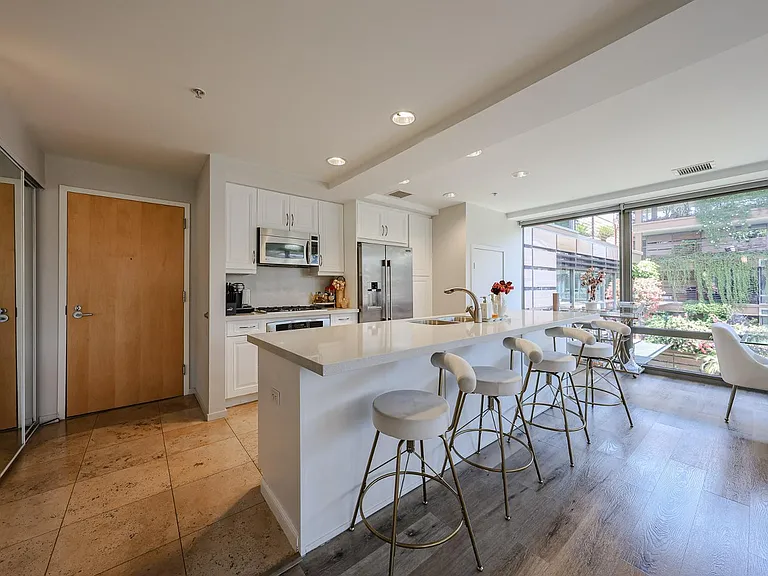 7137 E Rancho Vista Dr #5005 — Photo 4