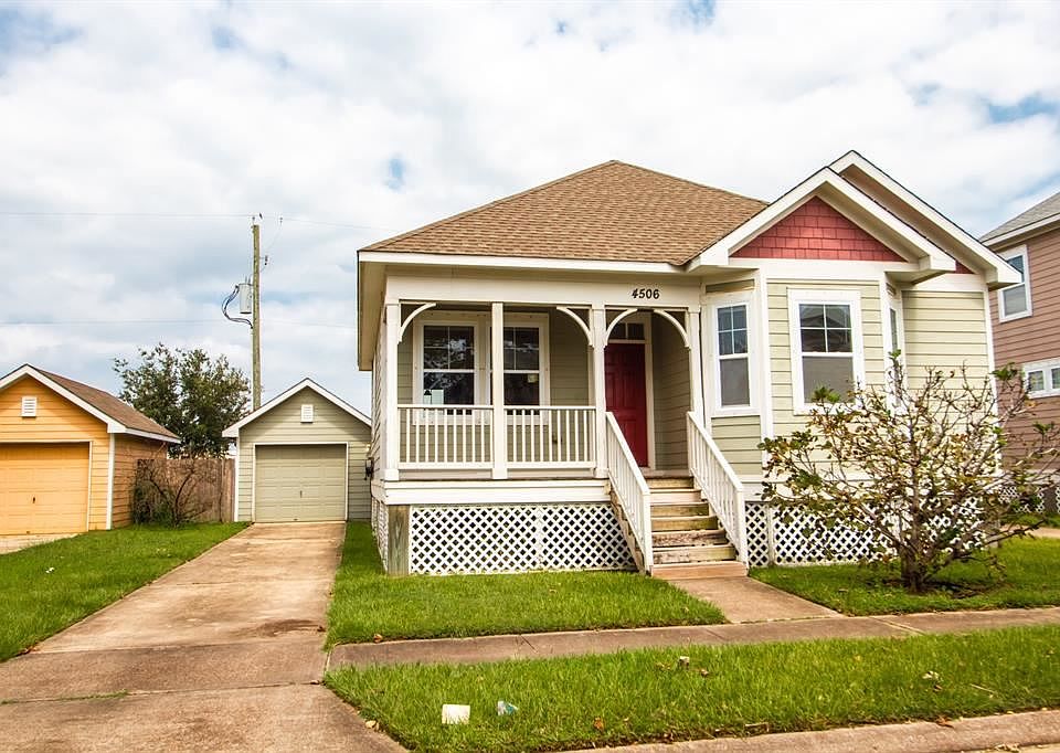 1st image of 4506 N Live Oaks Cir