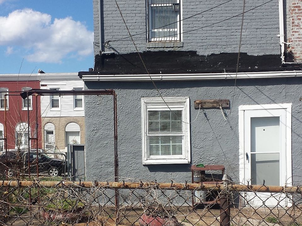 2nd image of 2425 E Preston St