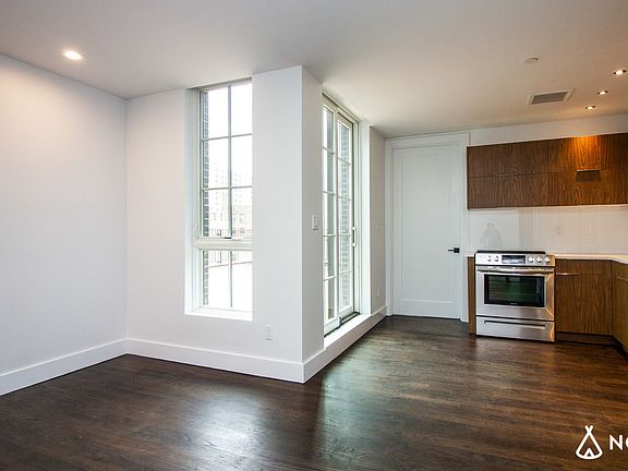 3rd image of 495 Saint Johns Pl #2M