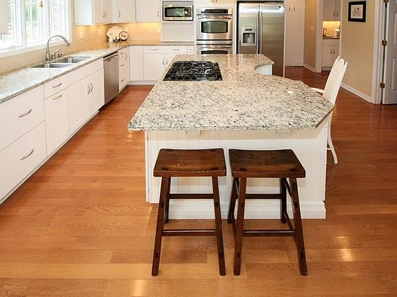 3rd image of 80 Beech Valley Dr