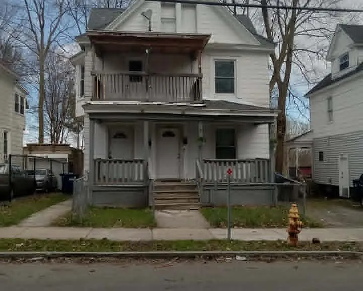 134 Parkway Dr #2 — Photo 1