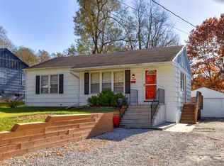 6004 Rutland Dr, Des Moines, IA 50311