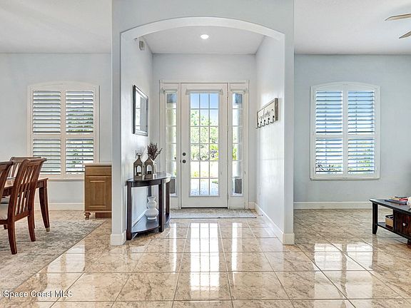 5th image of 4268 Gardenwood Cir