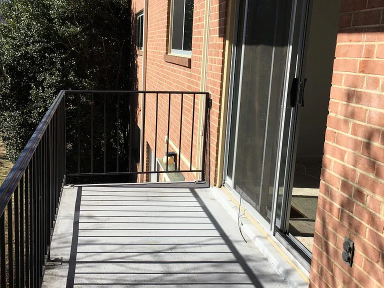 10620 Weymouth St #101 — Photo 26