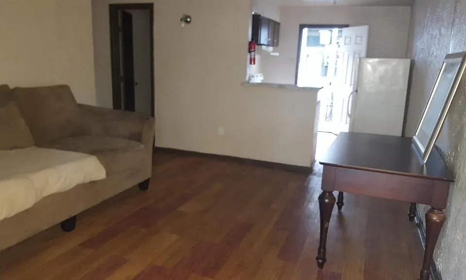 4612 Maggie St #2