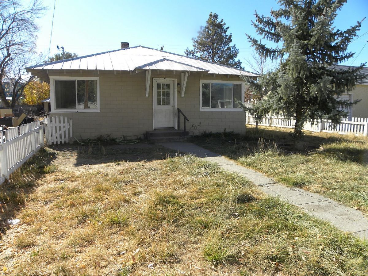 611 Park St, Alturas, CA 96101 Zillow