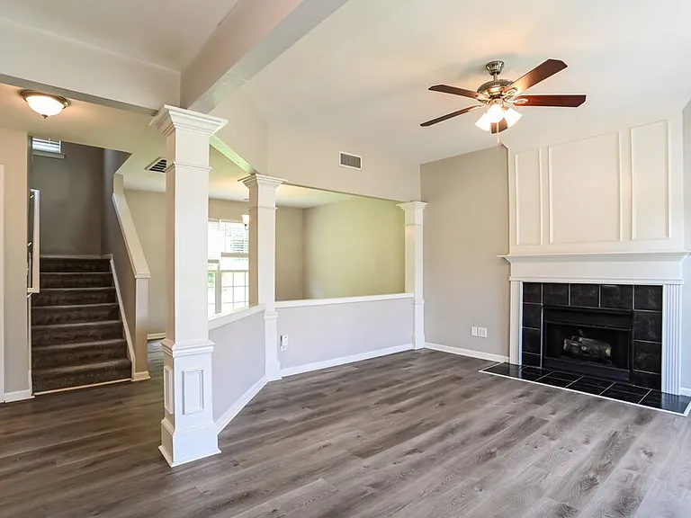1322 Rumstone Ln — Photo 5