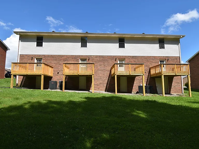 Tower Dr - 3276 — Photo 17