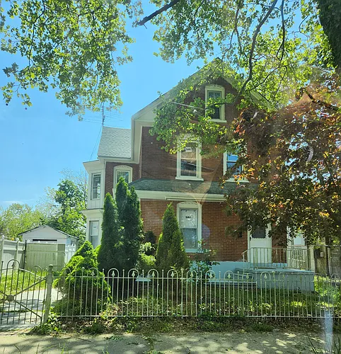 329 W Grape St #2 Photo 1