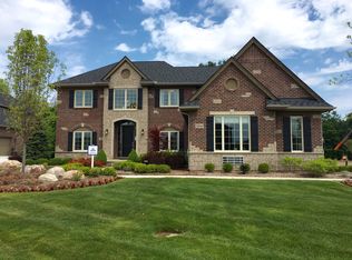 52044 Pierce Dr, Northville, MI 48167